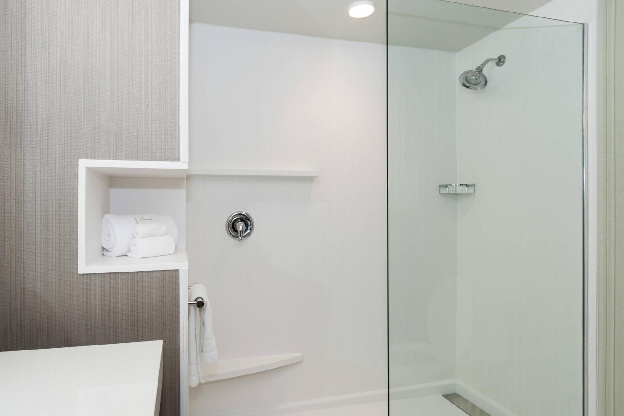 Courtyard By Marriott Fayetteville Fort Liberty - Spring Lake Buitenkant foto