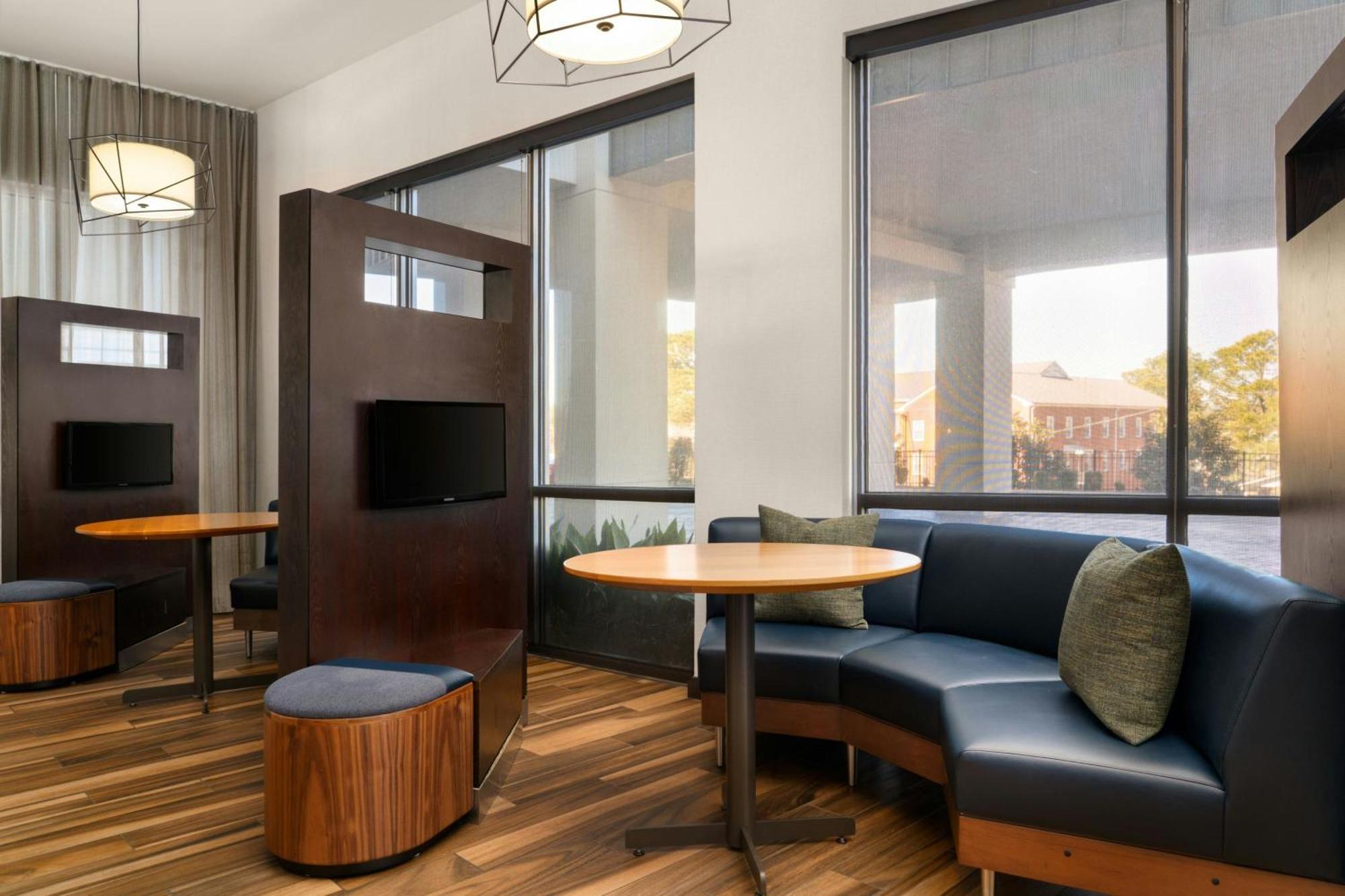 Courtyard By Marriott Fayetteville Fort Liberty - Spring Lake Buitenkant foto