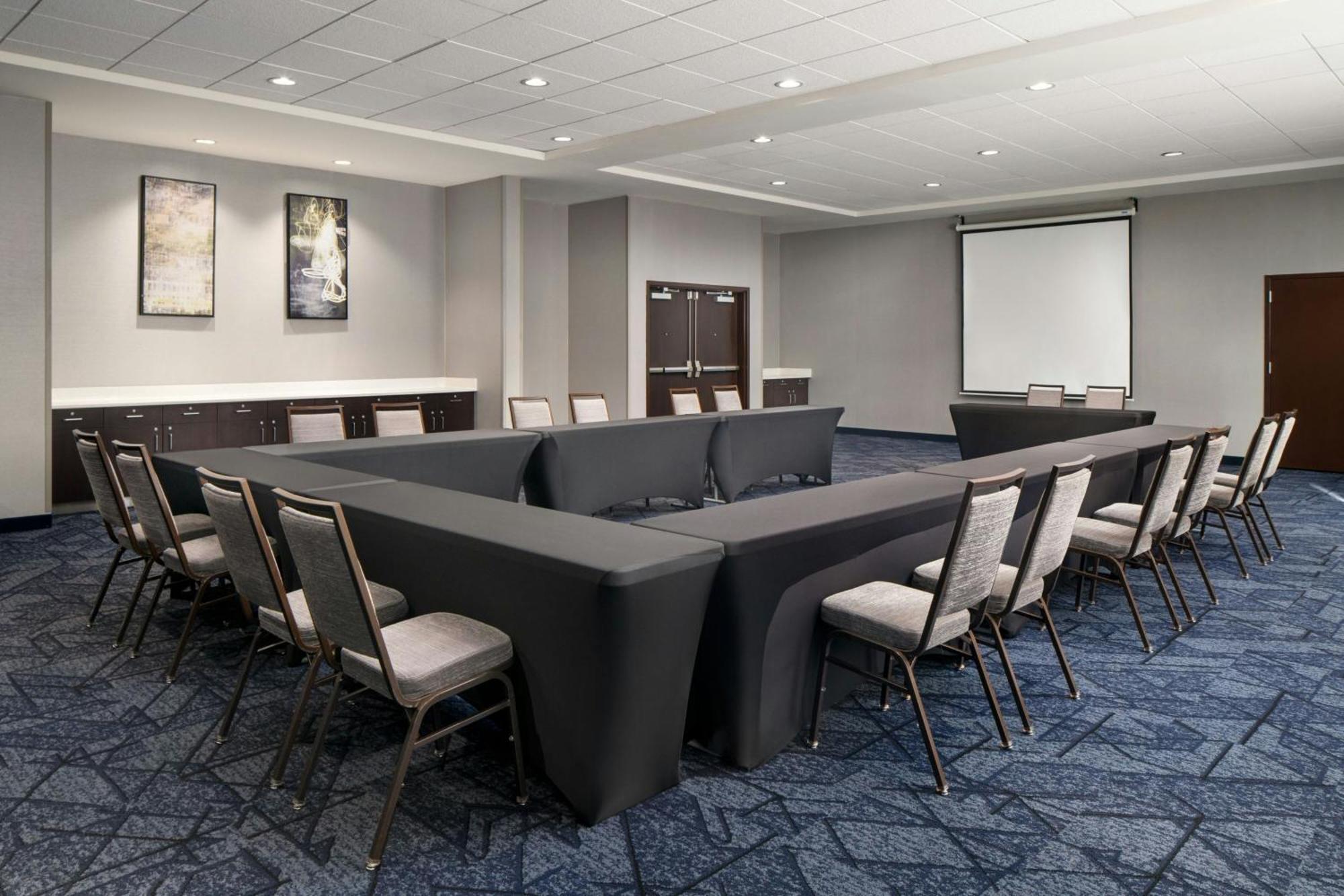 Courtyard By Marriott Fayetteville Fort Liberty - Spring Lake Buitenkant foto
